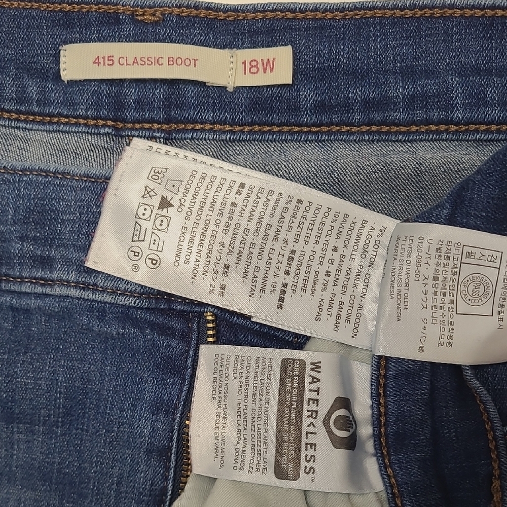 Levi's 415 Classic Boot Jeans High Waist Rise Dark Wash Embroidered Details Y2K - Picture 3 of 17